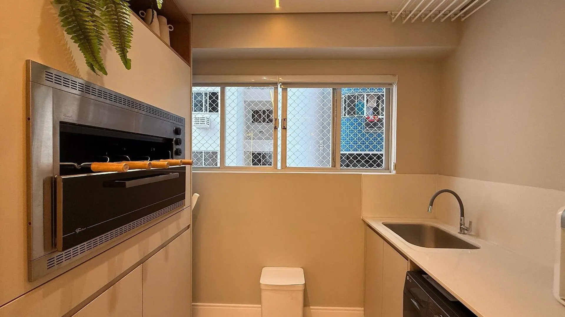 Pd01- 3 Suites| Centro| Churrasq.| Telas Protecao Balneário Camboriú 0*,  Brasilien