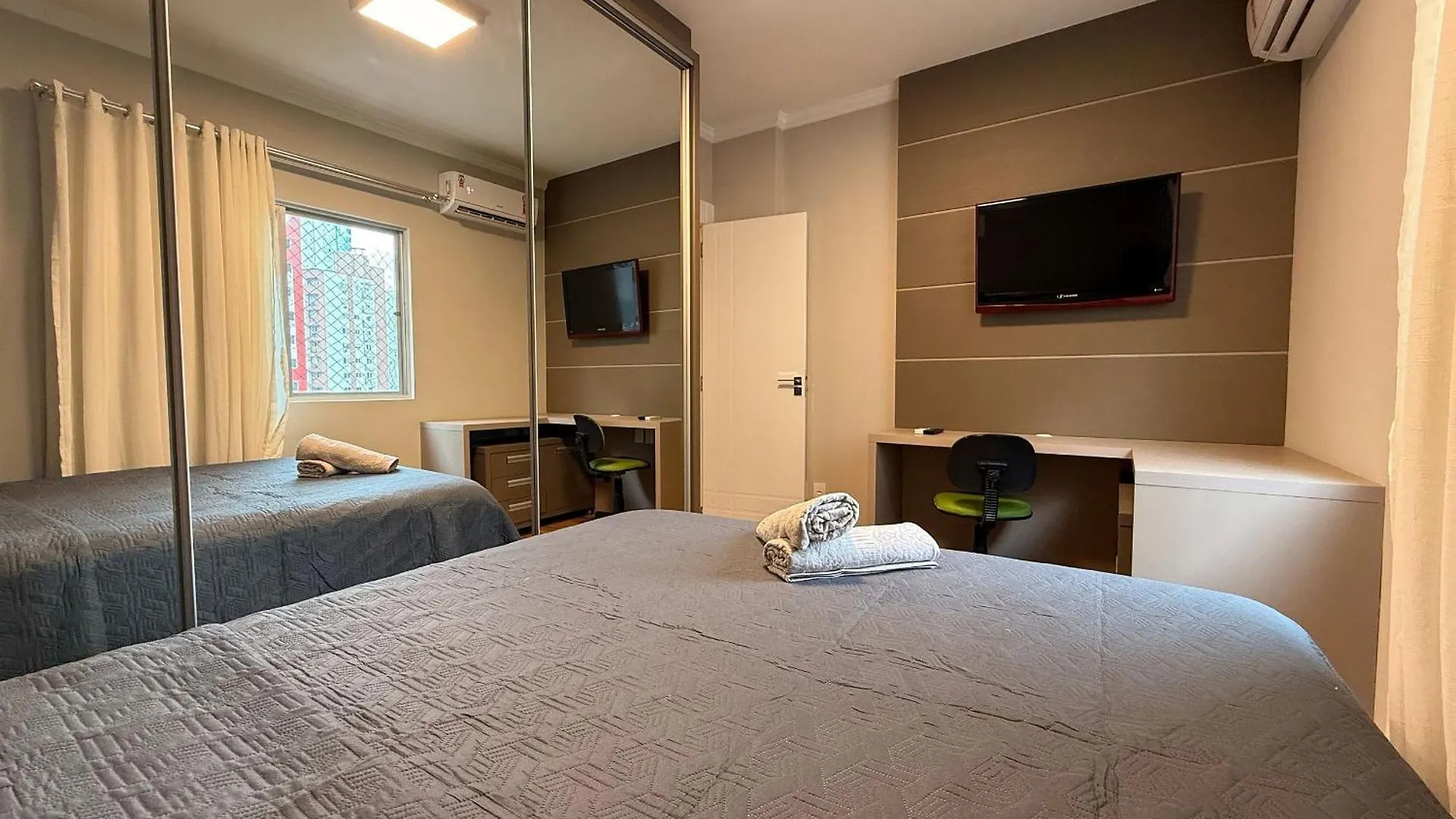 Apartmán Pd01- 3 Suites| Centro| Churrasq.| Telas Protecao Balneário Camboriú